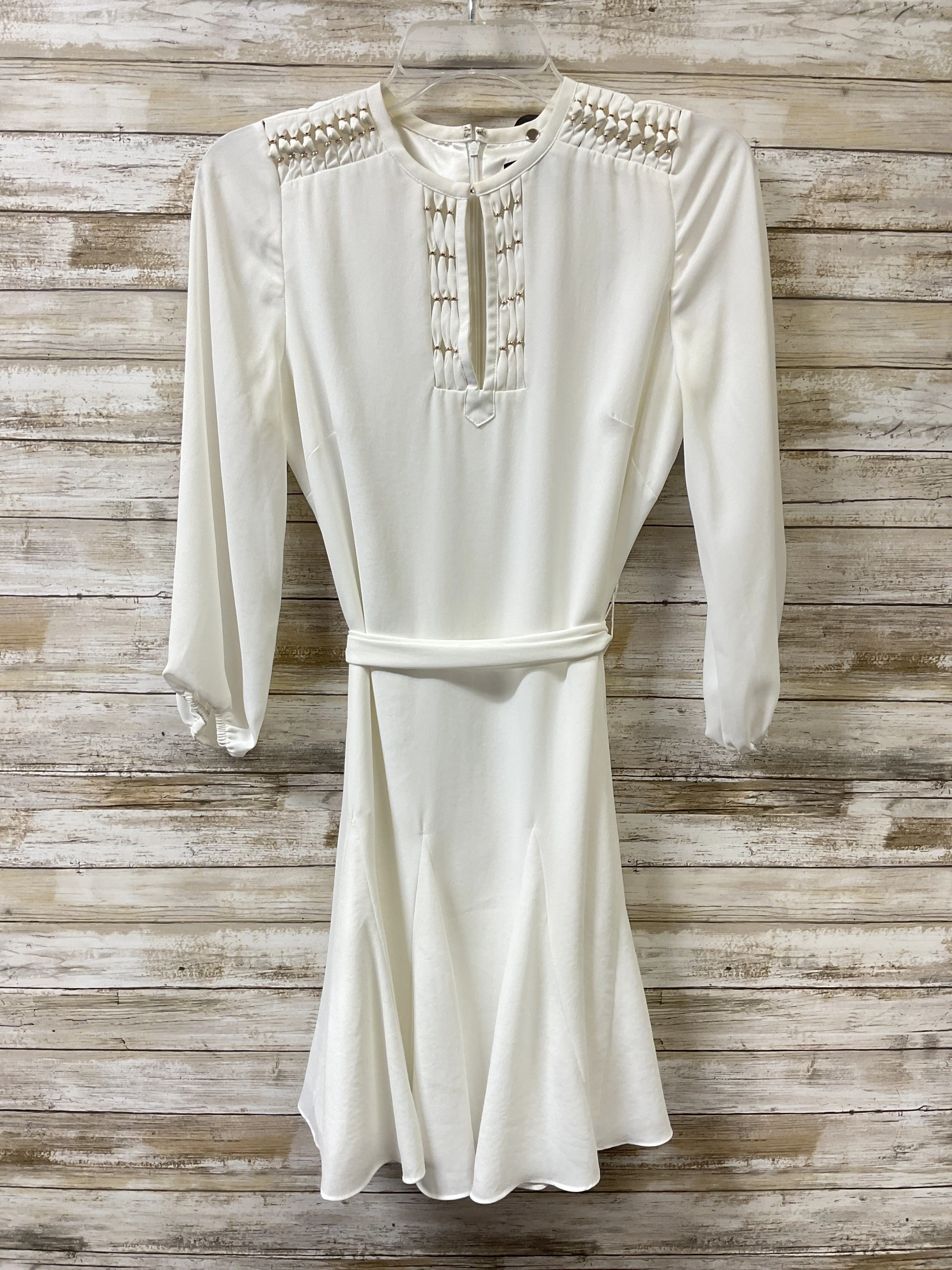 Dress Casual Short By White House Black Market In White, Size:4