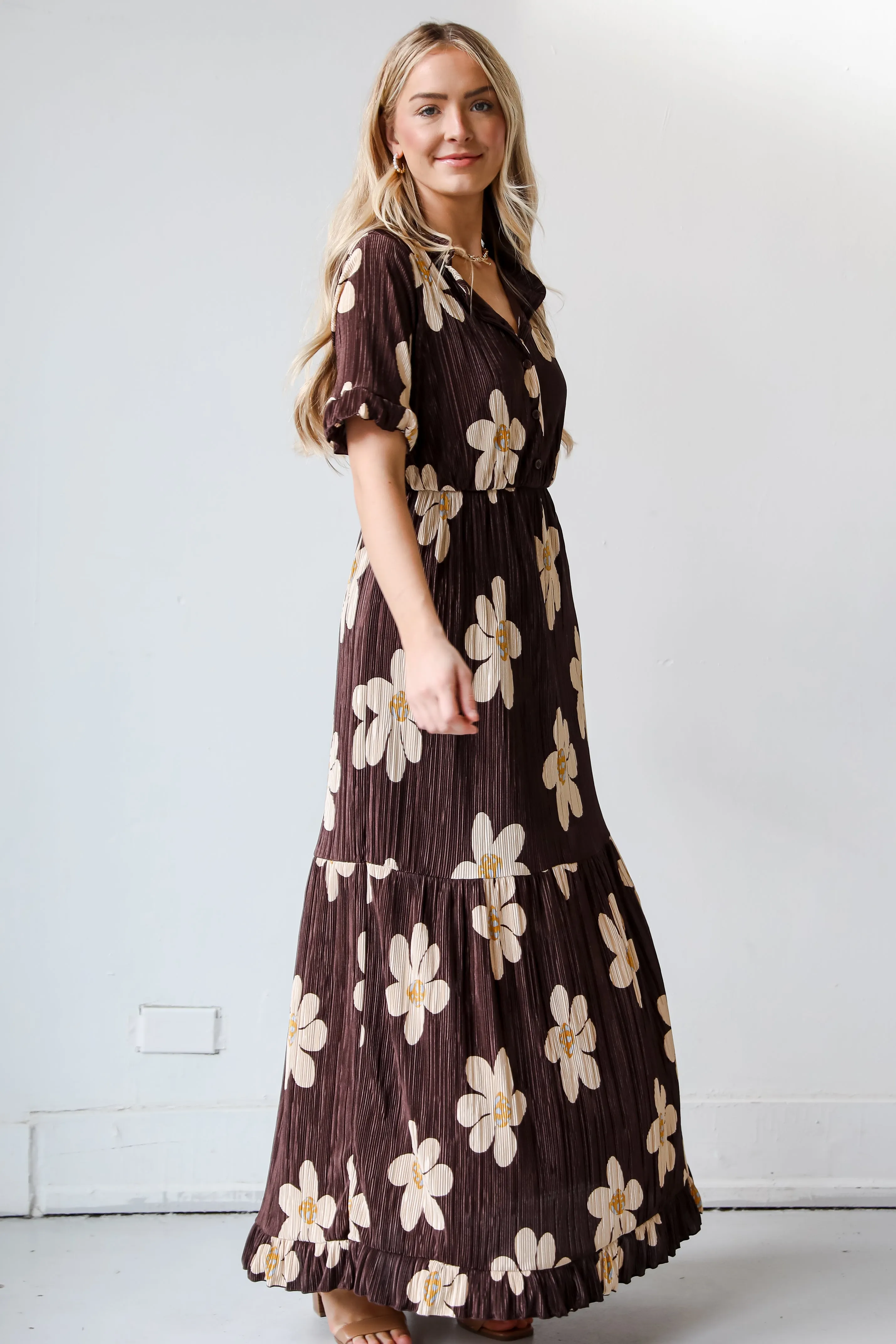 FINAL SALE - Exceptional Sweetness Brown Plisse Floral Maxi Dress