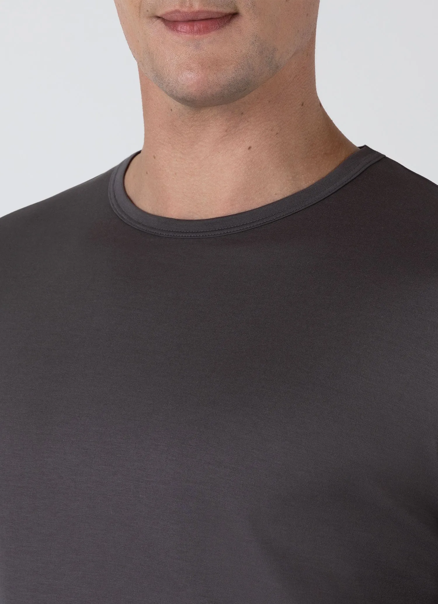 Men's Classic T-shirt in Charcoal