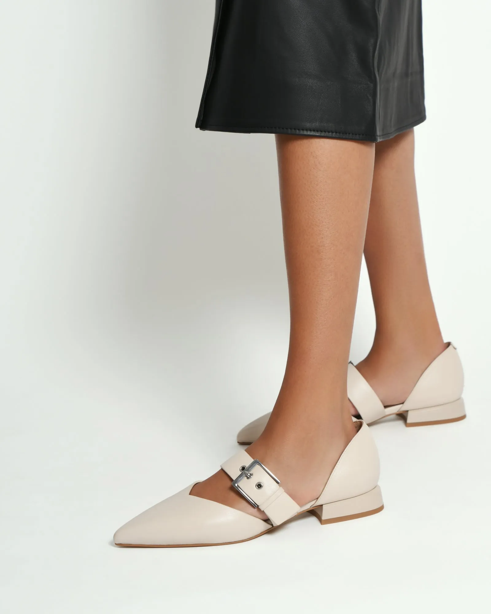 NEELA DRESS FLATS OFF WHITE LEATHER