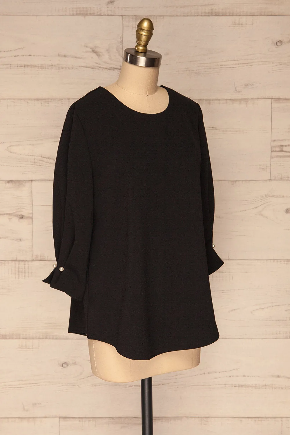 Otake Black | Top with Pearls