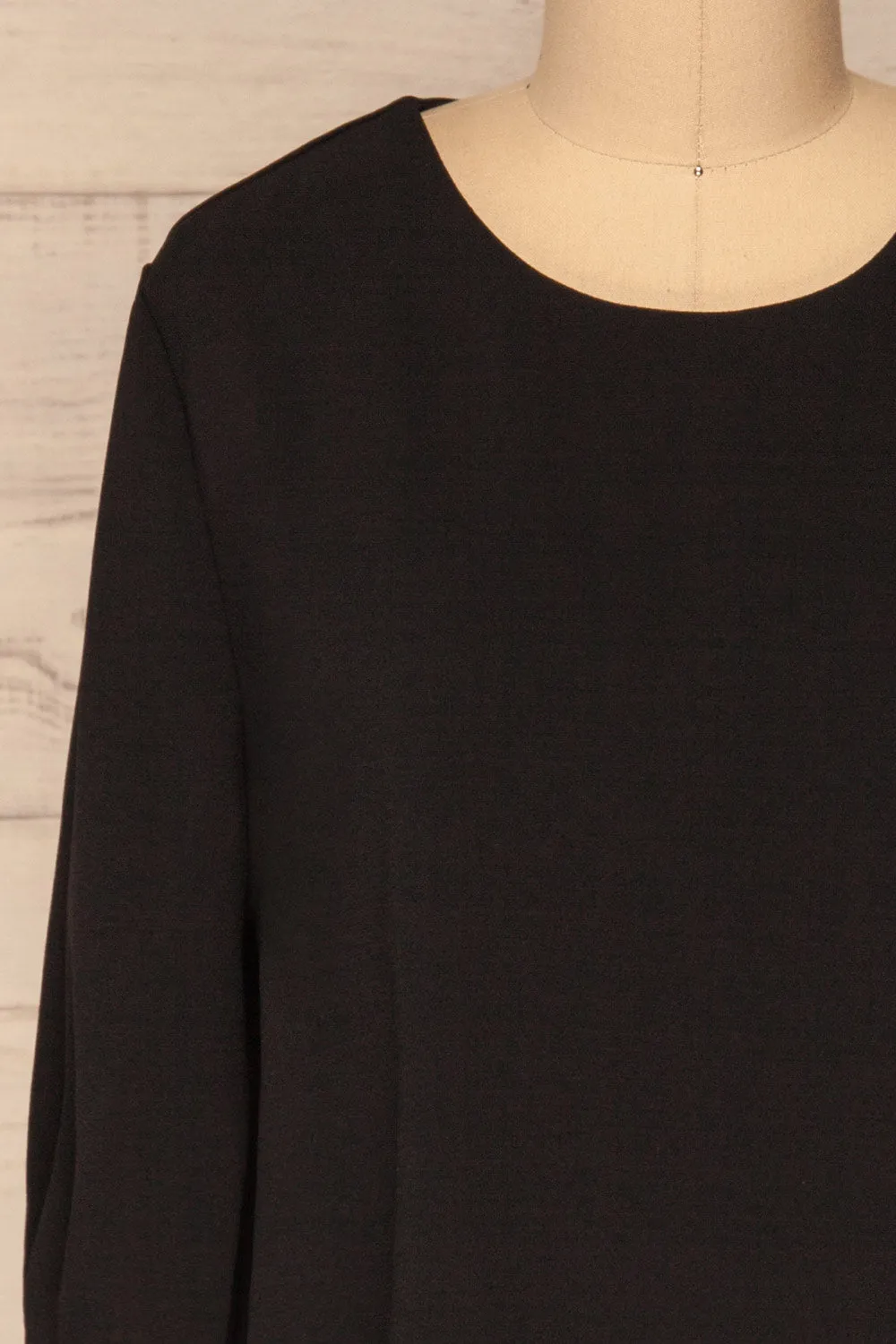 Otake Black | Top with Pearls