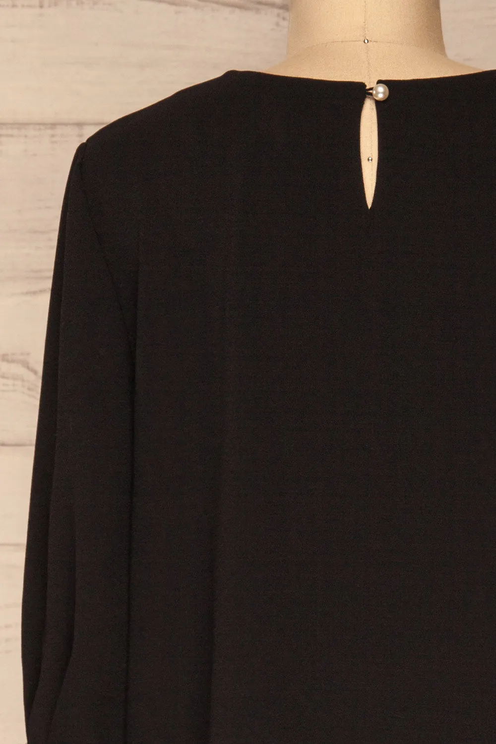 Otake Black | Top with Pearls