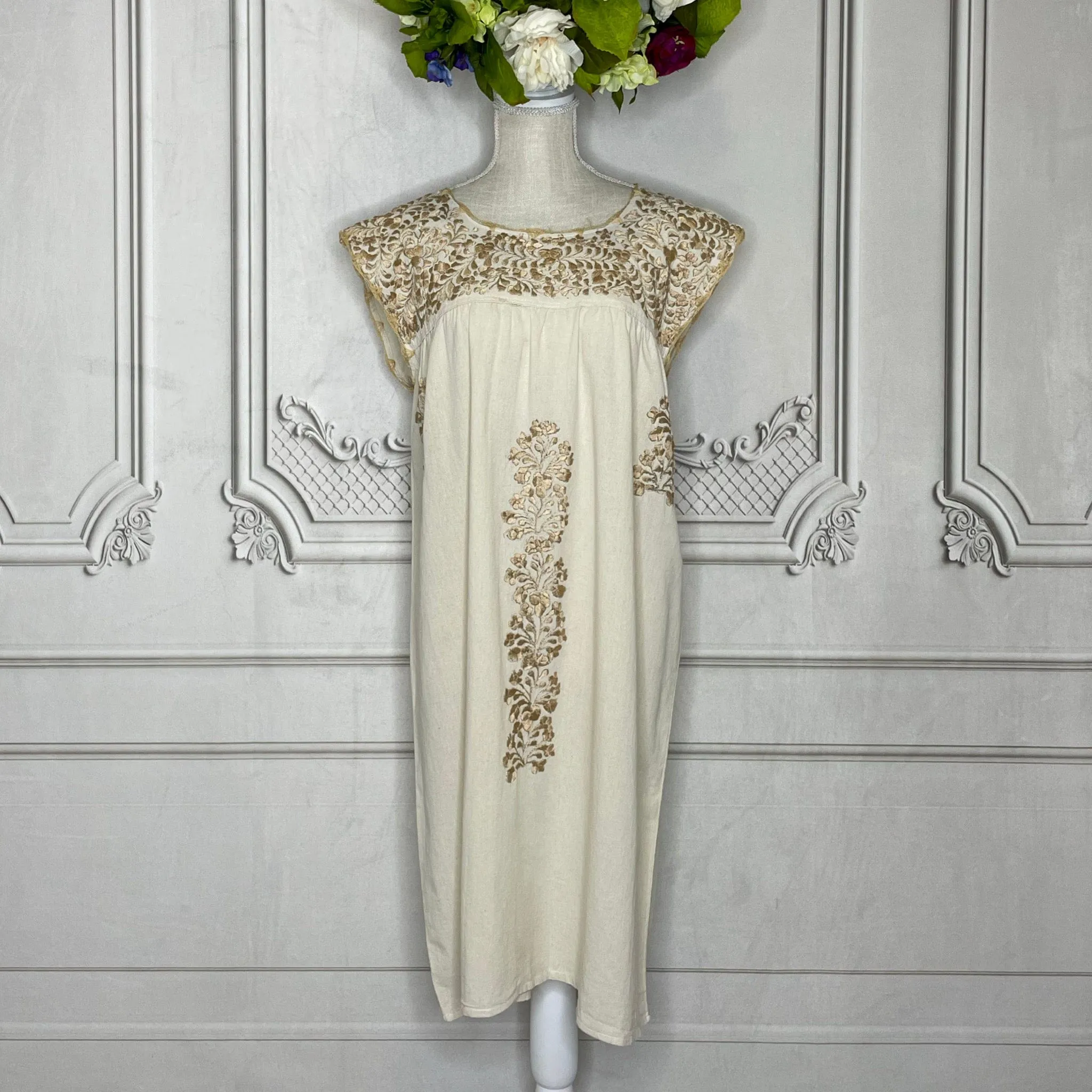 San Antonino Mexican Sleeveless Dress in Manta - Gold