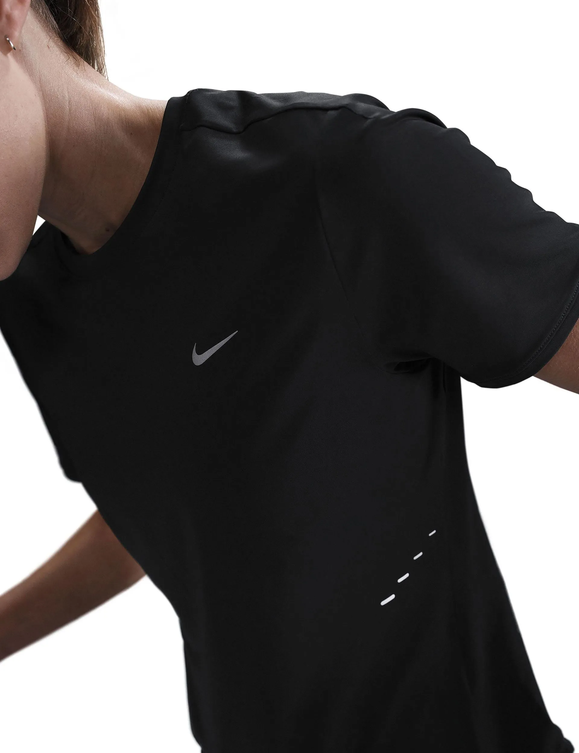 Swift Dri-FIT Short-Sleeve Running Top - Black/Reflective Silver