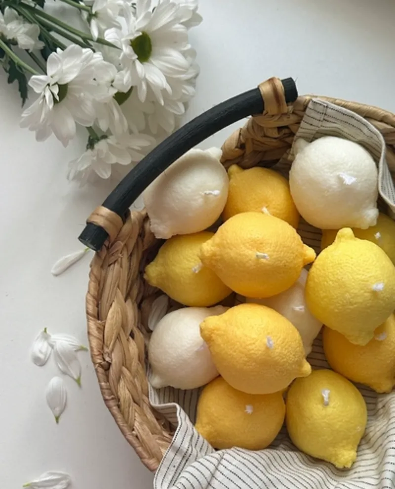Violetston Art Atelier Lemon Candle