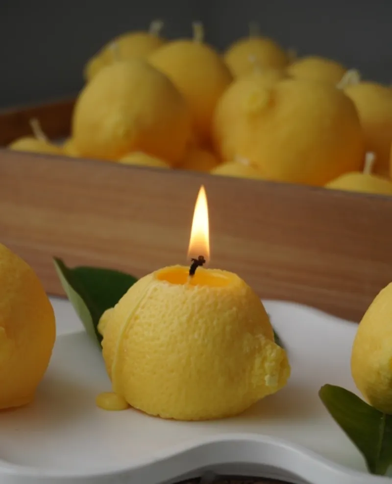 Violetston Art Atelier Lemon Candle